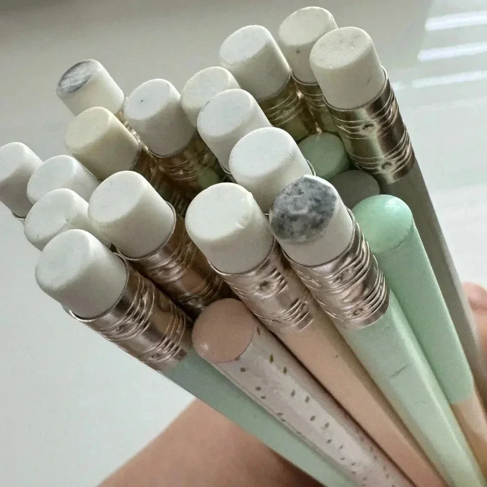 28 Pencils - Picture 4 of 9